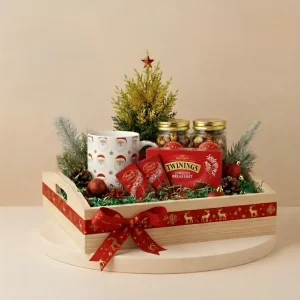 Classic Christmas Tea, Fruit & Nut Gift Tray